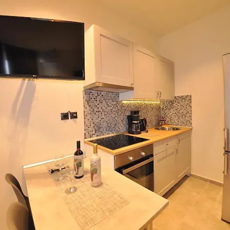 Hill Apartman *